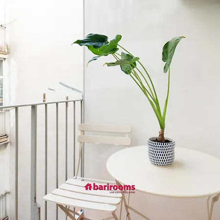 Barirooms - Crisanzio Μπάρι