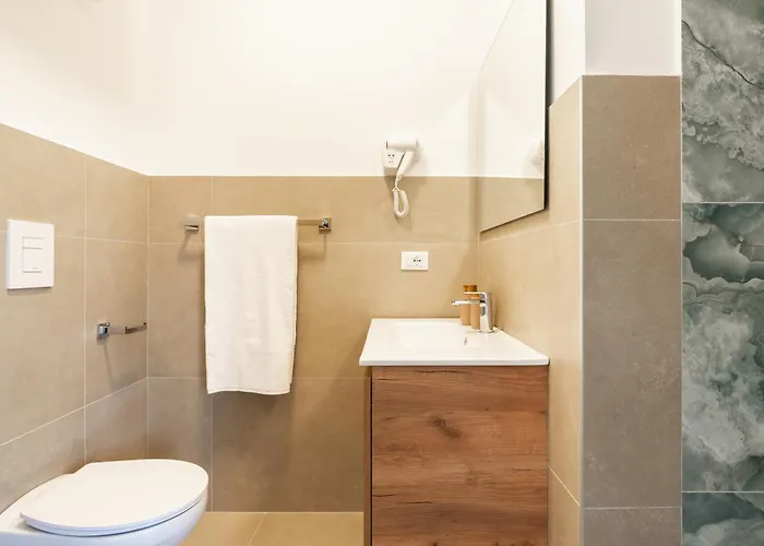 Konukevi Barirooms - Crisanzio Bari